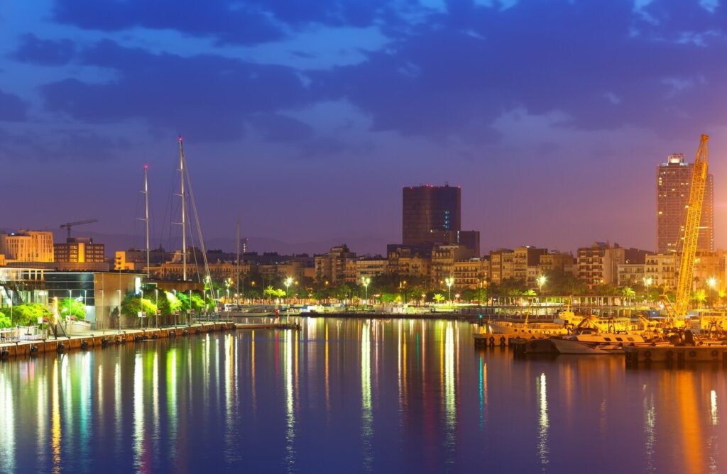 imgi 10 port barcelona morning 1398 4355